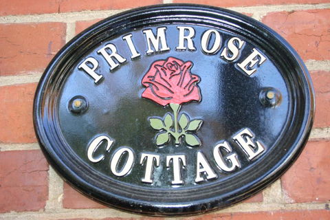 Primrose Cottage - Accommodation QLD 0