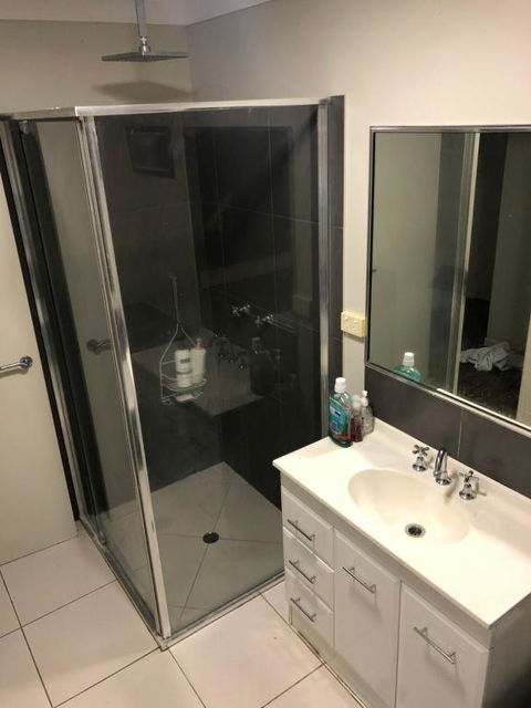 Private Bedroom Getaway - Accommodation QLD 2