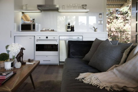 Provence Spa Villa 2 - Accommodation QLD 2
