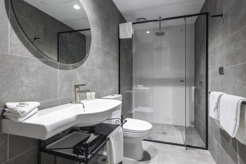 Q Squared Serviced Apartments - Accommodation QLD 3