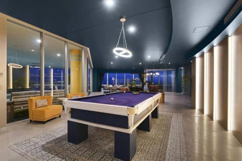 Q1 Skyview Retreat - Level 31 Spectacular Views - Accommodation QLD 3