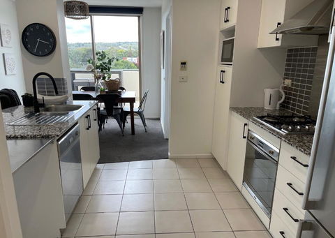 Qbn Cracker: 2BR, 2BA, 2 Secure B/ Ment Car Parks - Accommodation QLD 3