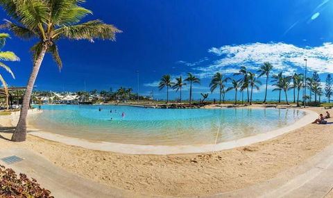 QCWA Cheerful Cottage - Airlie Beach - Accommodation QLD 3