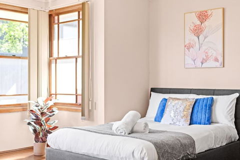 Quadruple Room W Ensuite In Gordon Near Train & Bus - Accommodation QLD 1