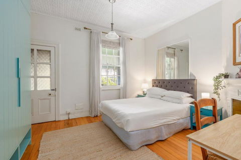 Quaint 3-Bed Heritage Home In The Heart Of Sydney - Accommodation QLD 1
