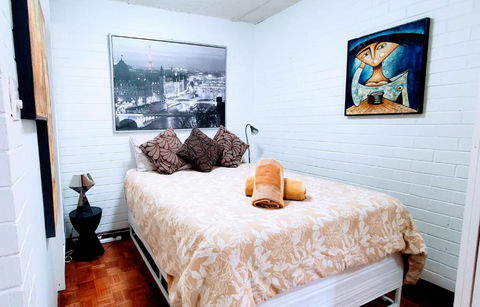 Quaint & Tranquil Subiaco 1 Bedroom Apartment - Accommodation QLD 0