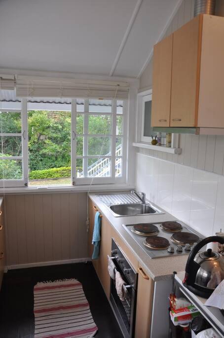 Quaint & Cosy 1 Bedroom Apartment In Queenslander. - Accommodation QLD 3