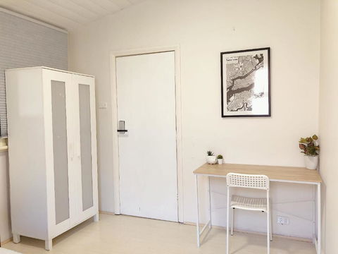 Quaint Double Or Queen Room - Mins To Stations&UNSW - Shared Bathroom - Accommodation QLD 2