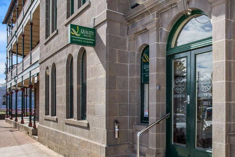 Quality Hotel Bentinck - Accommodation QLD 0