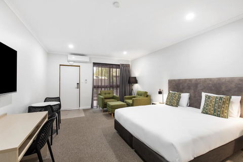 Presidential Motel - Accommodation QLD 1