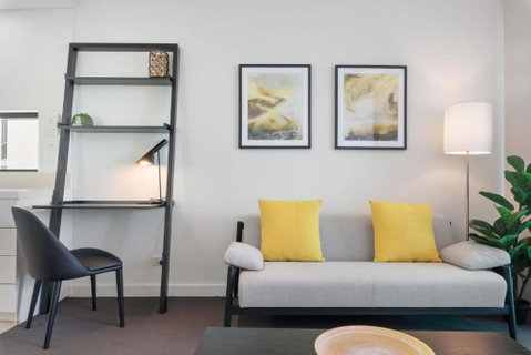 Quattro Apartments - Accommodation QLD 3