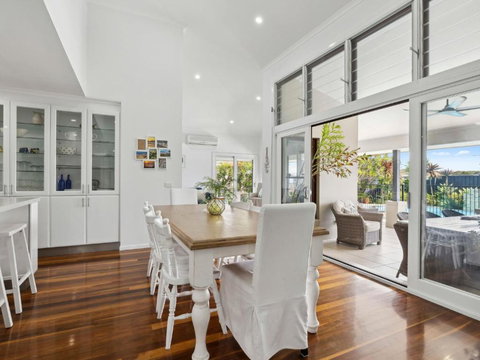 Quay-Largo - Accommodation QLD 0