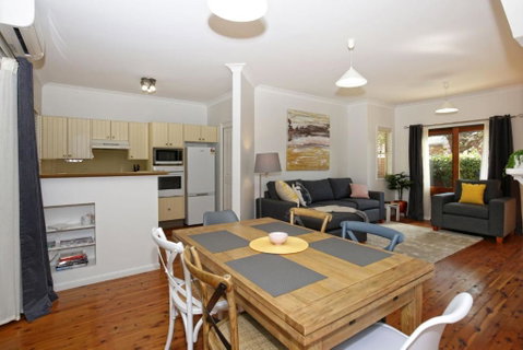 Queen Street Cottage - Accommodation QLD 1