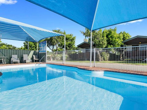 Queens Beach Tourist Village - Accommodation QLD 3