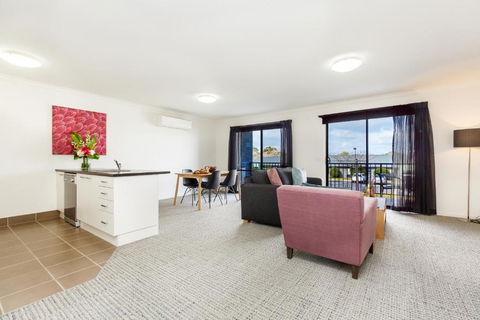 Quest Sale - Accommodation QLD 3