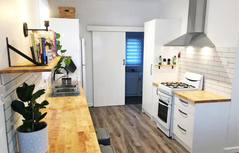 Quick Stroll To The City - Accommodation QLD 1