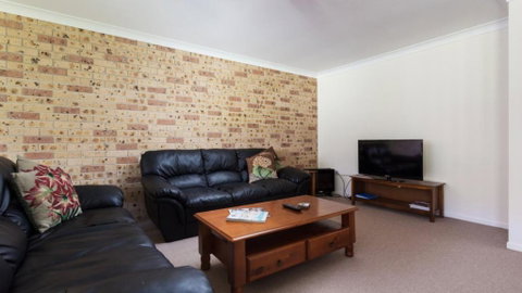 Quiet And Private Duplex - Accommodation QLD 3