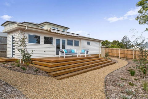 Quiet, Luxurious Guest House - Couples Retreat - Accommodation QLD 0