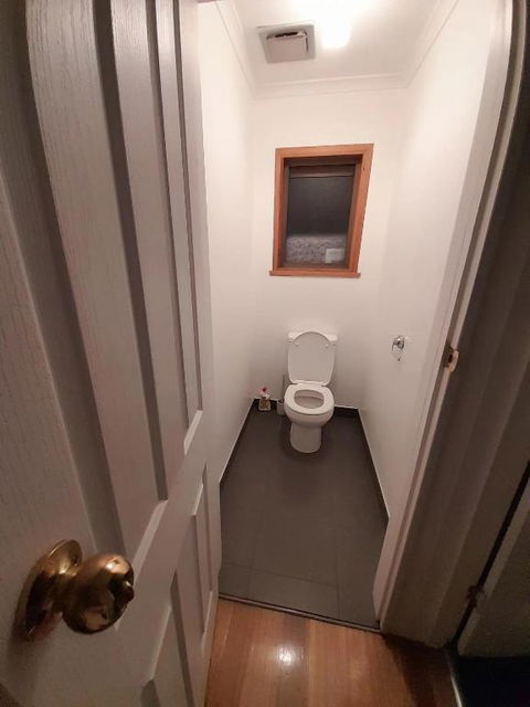 Quiet Room With Off Street Parking In Hobart - Accommodation QLD 1