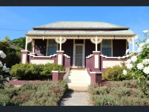 R&R Blue Diamond Luxury Cottage Maryborough, Vic - Accommodation QLD 0