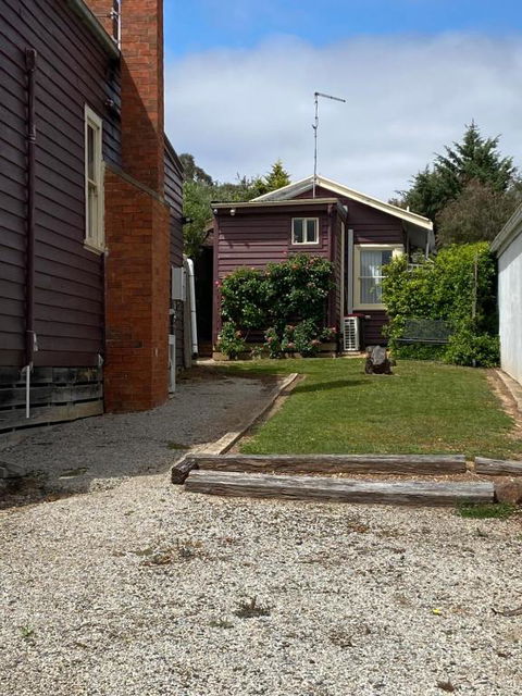 R&R Blue Diamond Luxury Studio Maryborough, Vic - Accommodation QLD 2