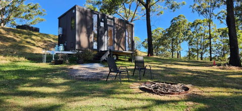 Rainbow Retreat By Tiny Away - Accommodation QLD 0