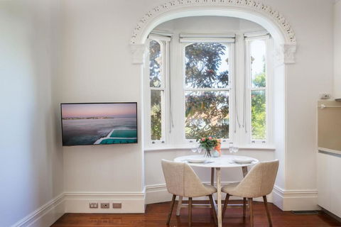 Ravenscourt S Studio Apartment Close To Everything - Accommodation QLD 1