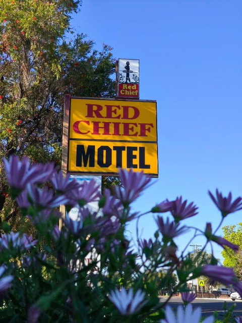 Red Chief Motel - Accommodation QLD 0
