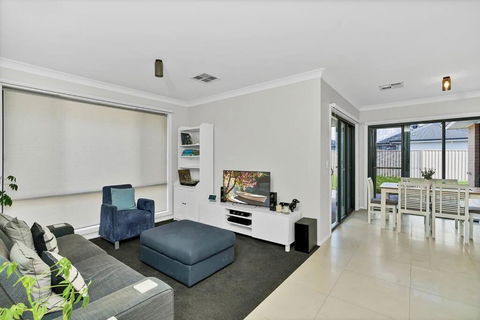 Red Gum Rise - Gateway To The Southern Highlands - Accommodation QLD 3