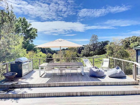 Red Hill Lane 5BedroomVineyard&RuralValleyViews - Accommodation QLD 0