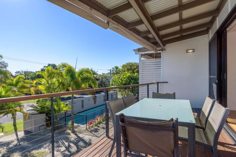 Rainbow Surf 5 - Accommodation QLD 1