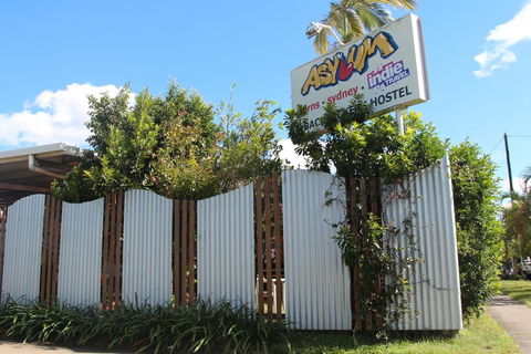 Asylum Cairns Hostel - Accommodation QLD 3