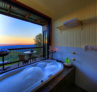 At Remingtons Private Cottages  Lodge - Accommodation QLD