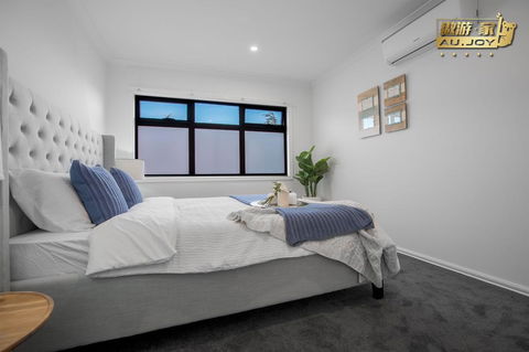 AU.JOY 3 Bed Townhouse Burwood 3 - Accommodation QLD 0