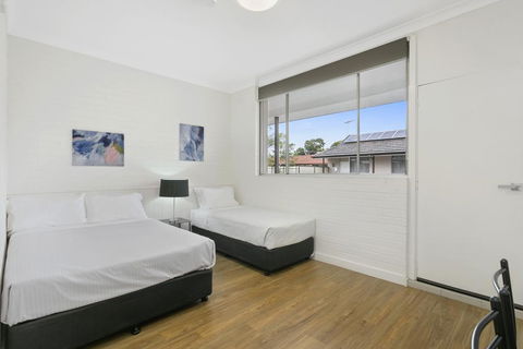 Australian Community Villages - Accommodation QLD 3