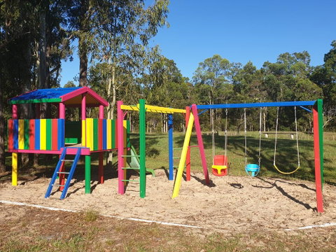 Australian Motor Homes Tourist Park - Accommodation QLD 2