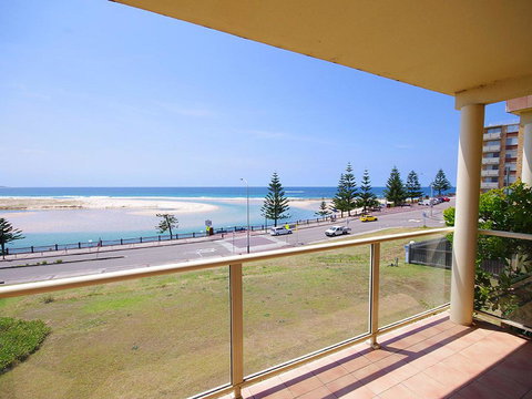 Avilla Court 2 - Accommodation QLD 0