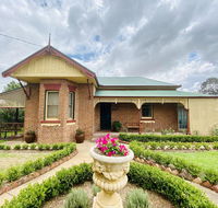 Avoca House - Circa 1900 Gorgeous Federation Home - Accommodation QLD