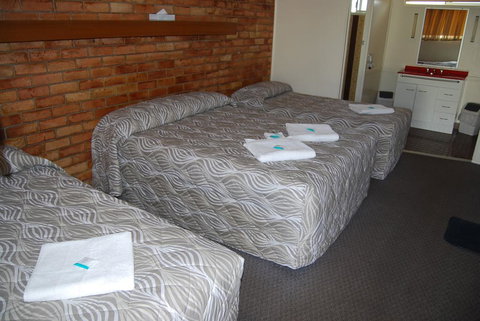 Avocado Motor Inn - Accommodation QLD 3