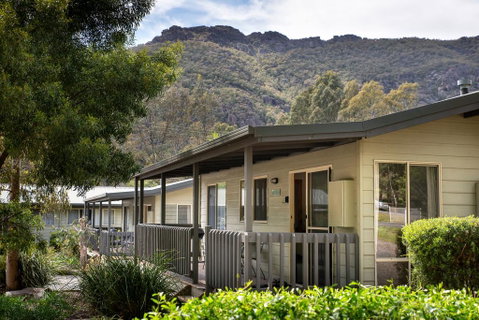 Awonga Cottages - Accommodation QLD 0