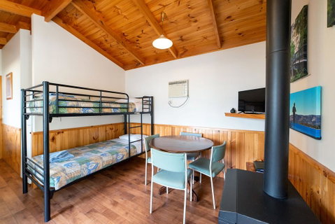 Awonga Cottages - Accommodation QLD 1