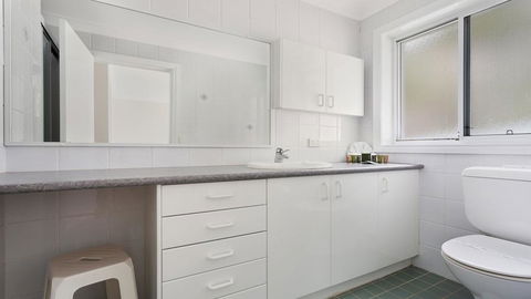 Azur 1 - South One Mile Beach - Accommodation QLD 1