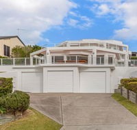 Azur 1 - South One Mile Beach - Accommodation QLD