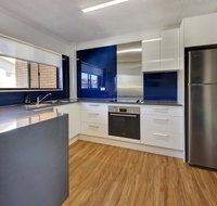 Azure Beach Stop - Accommodation QLD