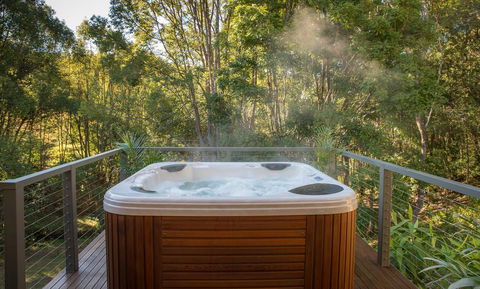 Babbling Brook Retreat - Accommodation QLD 1