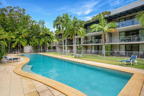Baden 51 - Rainbow Shores, Air Conditioned, Walk To Beach, Swimming Pools - Accommodation QLD 3