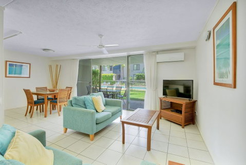 Baden 65 - Rainbow Shores, Overlooking Lap Pool, Ground Floor, Air Conditioning - Accommodation QLD 2