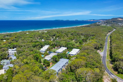 Baden 65 - Rainbow Shores, Overlooking Lap Pool, Ground Floor, Air Conditioning - Accommodation QLD 3