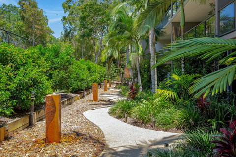 Baden 70 - Rainbow Shores, Ground Floor, Air Con, Overlooking Lap Pool - Accommodation QLD 3