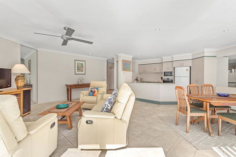 Bagnall Beach Apartments Unit 5-153 Government Rd - Accommodation QLD 2